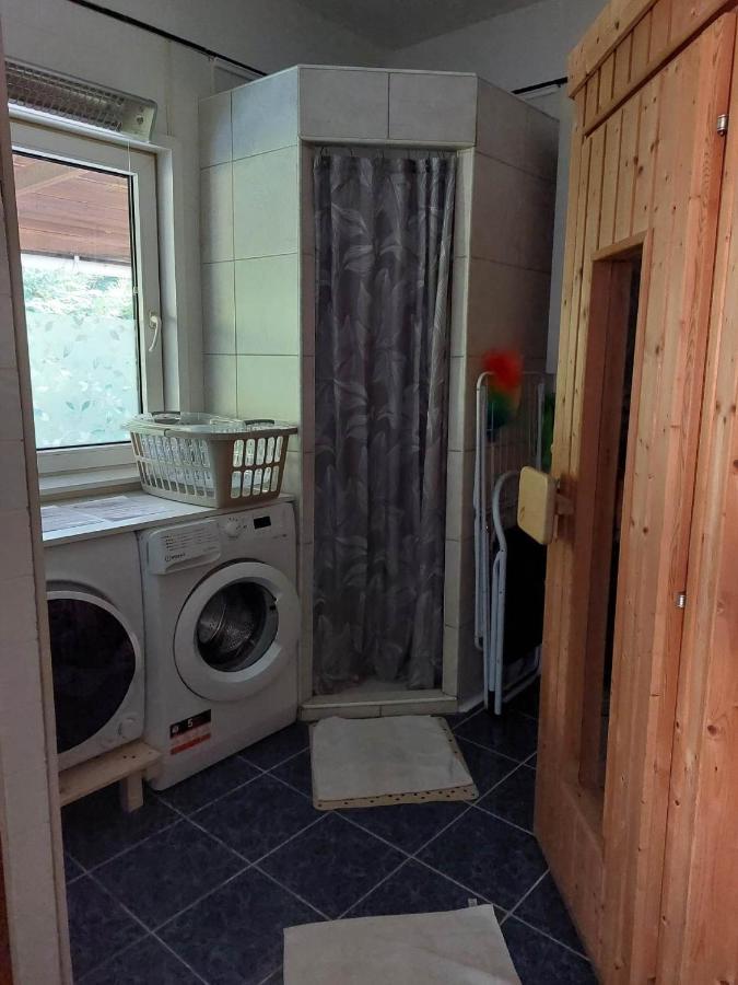 Szamóca Vendégház Horány télen nyáron Szigetmonostor Extérieur photo