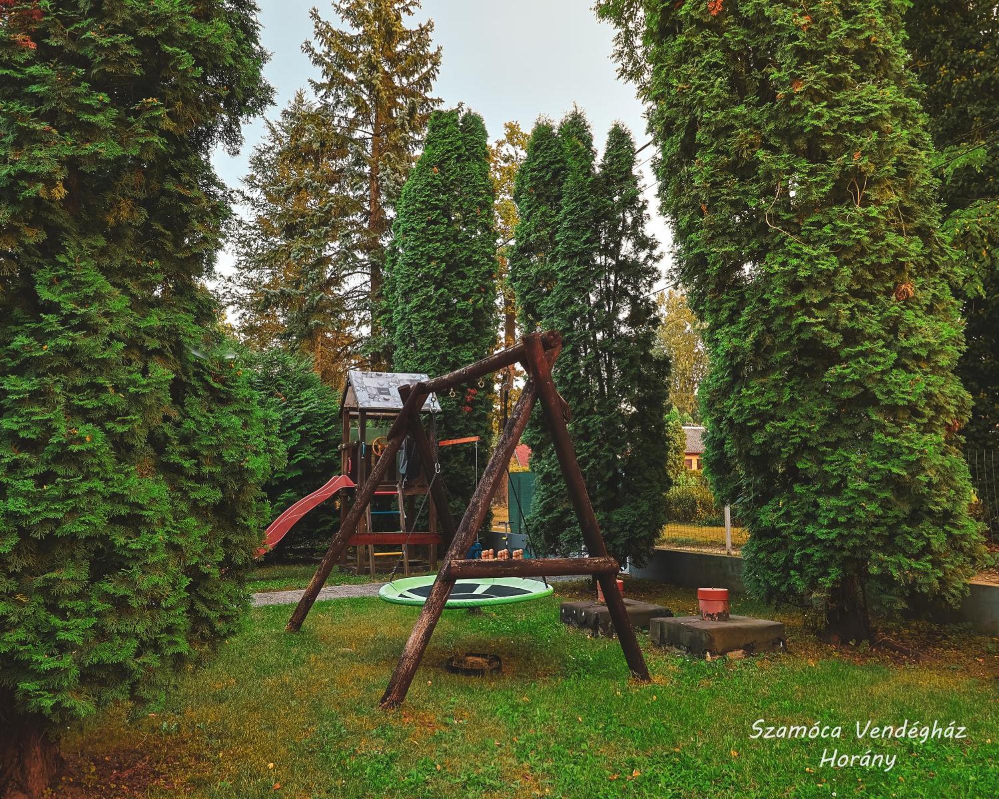 Szamóca Vendégház Horány télen nyáron Szigetmonostor Extérieur photo